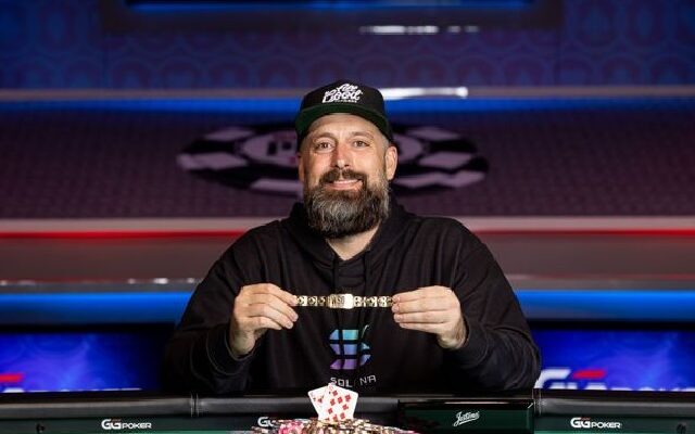 Харви Мэтьюз, победитель фризаут-турнира WSOP 2021